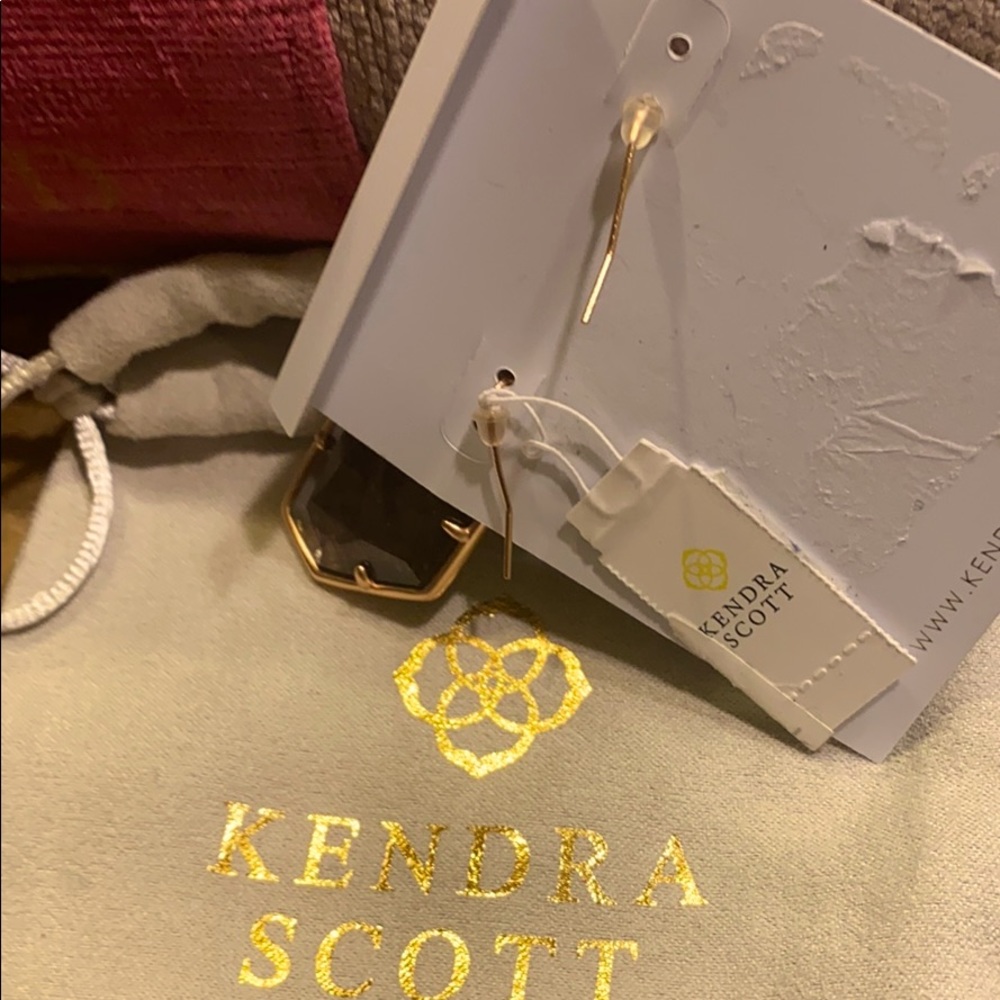 NWT Kendra Scott Dunn Rose Gold Sable Mica Drops MSRP $158 😍 - Picture 9 of 9